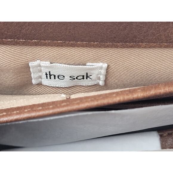 The Sak Iris Leather Crossbody Wristlet Smartphone Wallet NWT Retail $99 - Picture 10 of 11